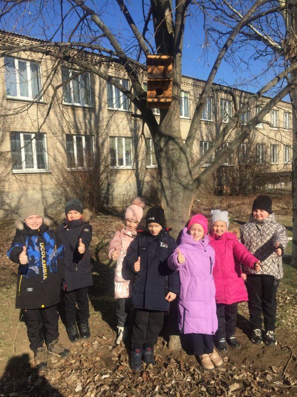 В ГБОУ «Мироновская школа № 10 г.о. Дебальцево» во втором классе прошёл познавательный досуг «Встречаем перелётных птиц» В ГБОУ «Мироновская школа № 10 г.о. Дебальцево» во втором классе прошёл познавательный досуг «Встречаем перелётных птиц»