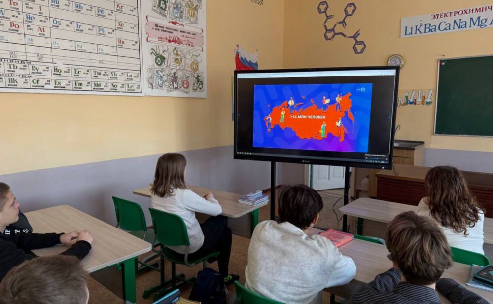 Школы и детские сады ДНР возвращаются к очной форме обучения и полному дню работы Школы и детские сады ДНР возвращаются к очной форме обучения и полному дню работы