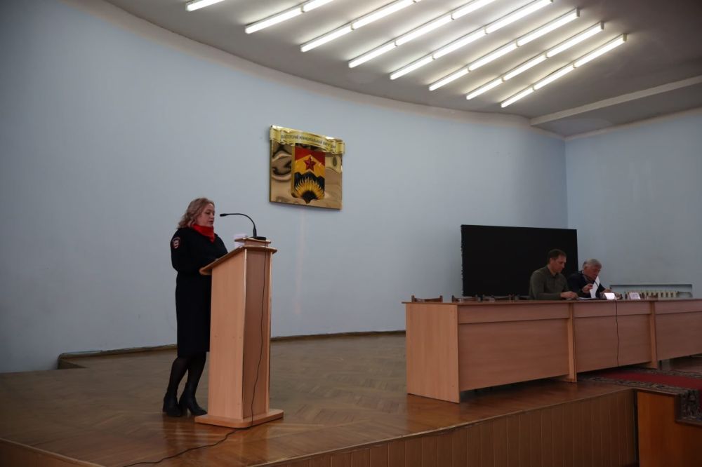 Александр Шатов: Аппаратное совещание в Администрации Шахтерского муниципального округа ДНР Александр Шатов: Аппаратное совещание в Администрации Шахтерского муниципального округа ДНР
