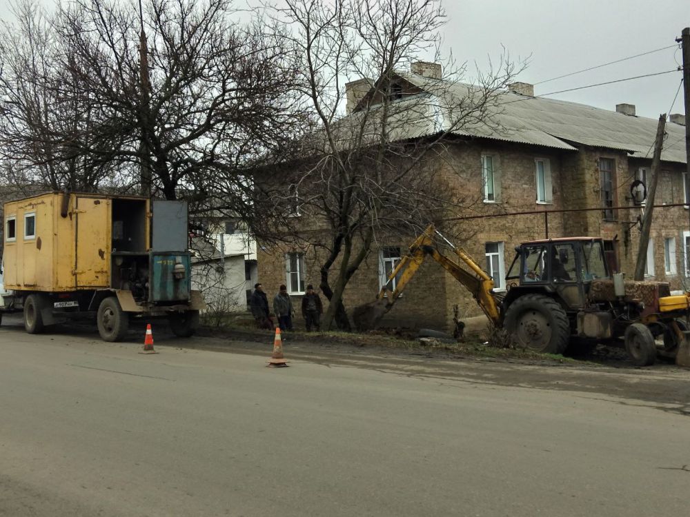 В Кировском внутригородском районе продолжаются ремонтные работы на водопроводных сетях В Кировском внутригородском районе продолжаются ремонтные работы на водопроводных сетях
