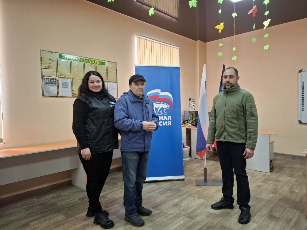Сегодня, 26 марта, руководитель местной общественной приёмной Дебальцевского местного отделения Партии "Единая Россия" в посёлке городского типа Мироновский Россоха Анжелика совместно с начальником управления по работе с... Сегодня, 26 марта, руководитель местной общественной приёмной Дебальцевского местного отделения Партии "Единая Россия" в посёлке городского типа Мироновский Россоха Анжелика совместно с начальником управления по работе с...
