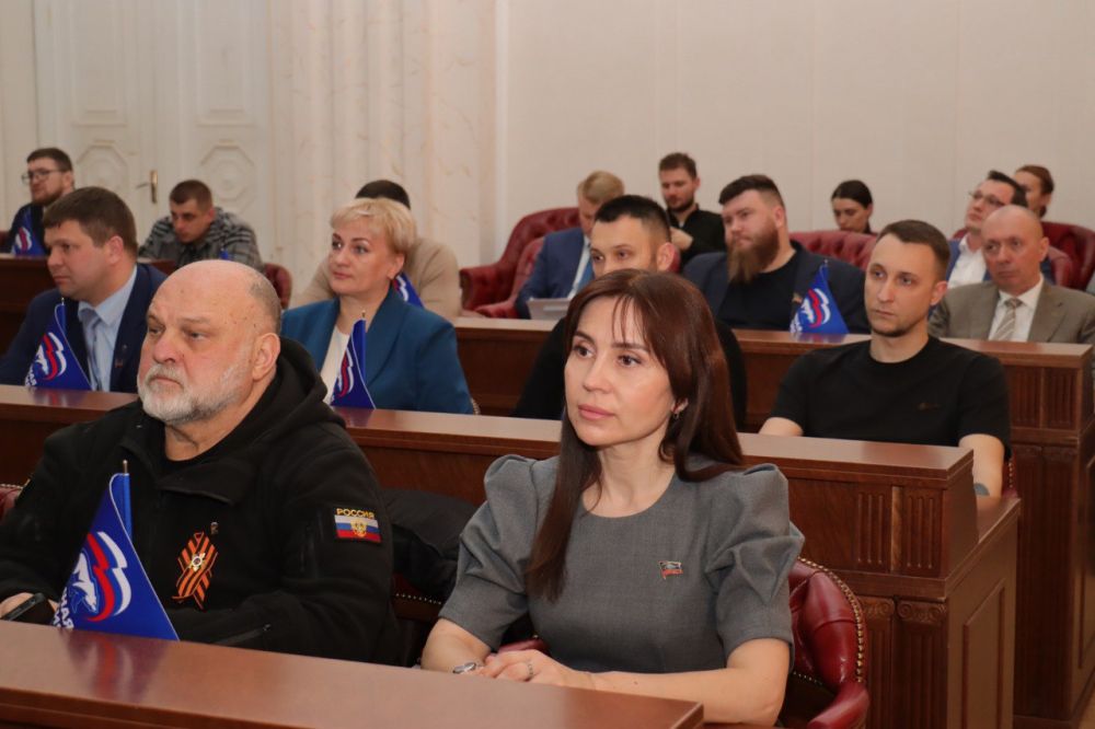 Зампред Правительства ДНР Ольга Макеева приняла участие в Пленарном заседании Народного Совета Республики Зампред Правительства ДНР Ольга Макеева приняла участие в Пленарном заседании Народного Совета Республики