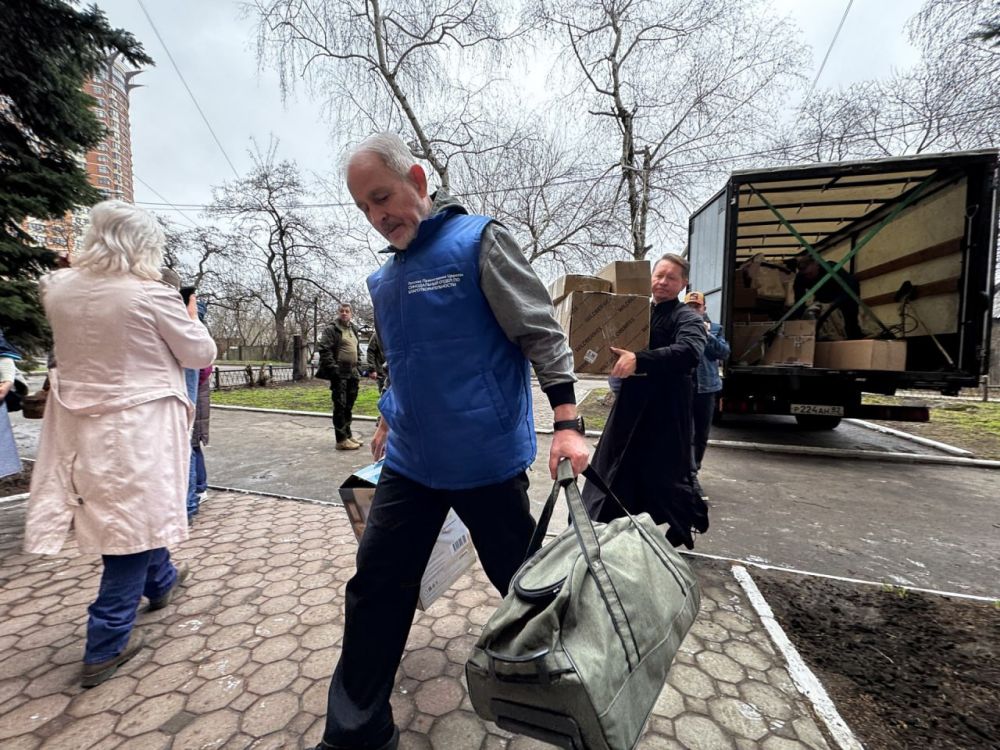 Помогая ближнему своему: В ДНР открыли центр помощи Русской Православной Церкви Помогая ближнему своему: В ДНР открыли центр помощи Русской Православной Церкви