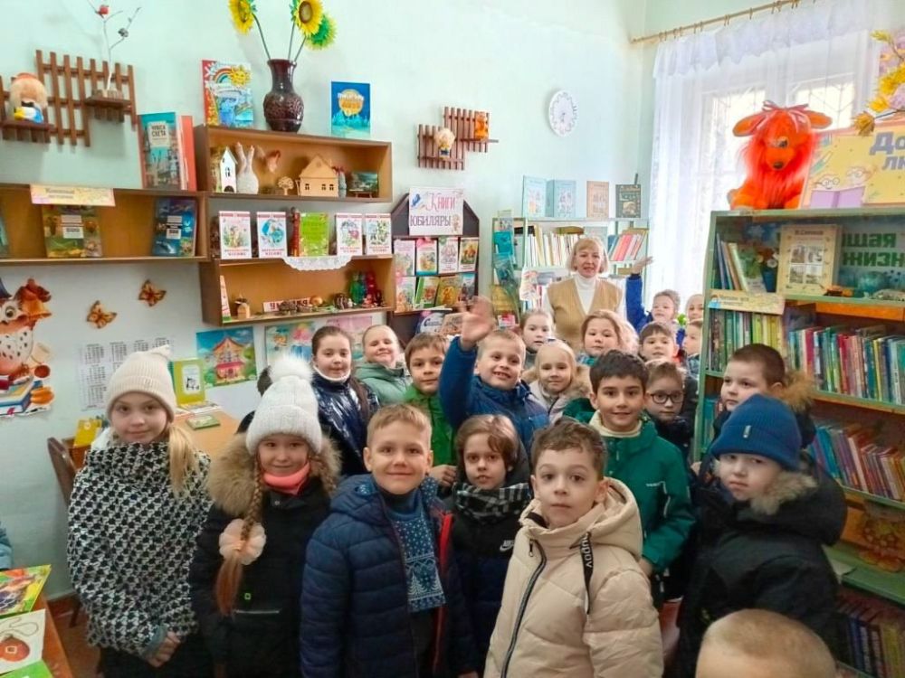 Экскурсия – знакомство. Посвящение первоклассников в читатели Экскурсия – знакомство. Посвящение первоклассников в читатели