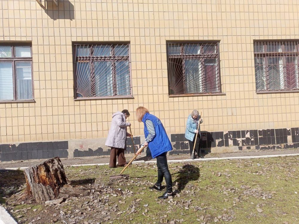 Еще фото с субботника Еще фото с субботника