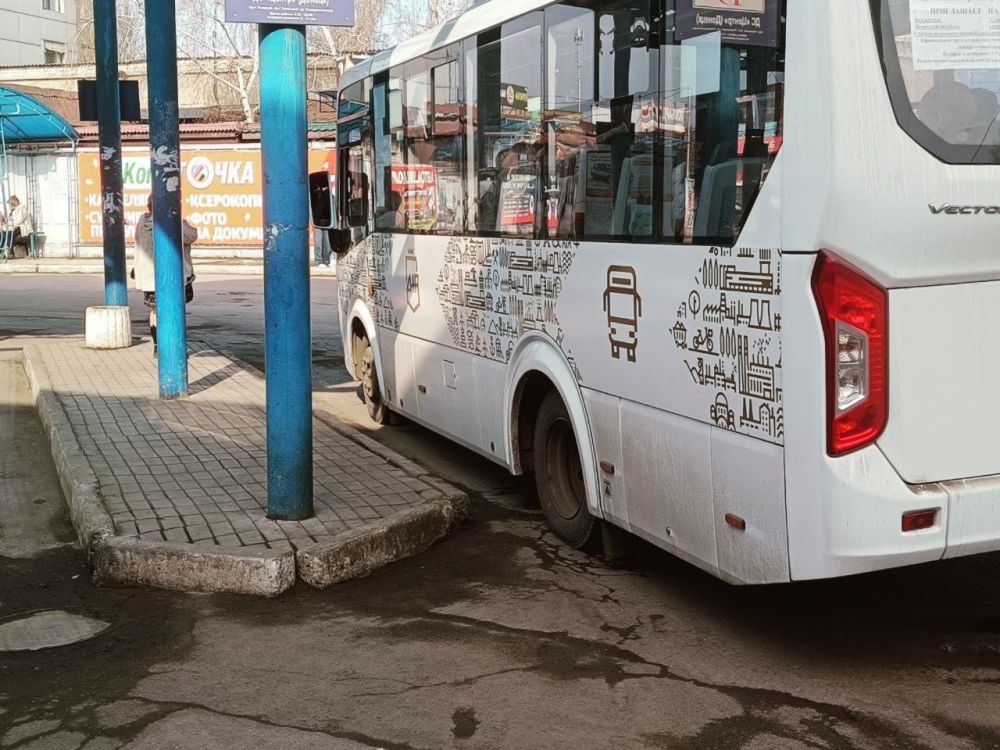 Первый брендированный в стиле проекта "Возрождаем Донбасс вместе!» автобус ГУП ДНР "ДОНБАССКАЯ ТРАНСПОРТНАЯ КОМПАНИЯ"уже работает на межмуниципальном маршруте № 19А "Макеевка (ДС «Червоногвардейская») - Донецк (ДС «Ж/Д... Первый брендированный в стиле проекта "Возрождаем Донбасс вместе!» автобус ГУП ДНР "ДОНБАССКАЯ ТРАНСПОРТНАЯ КОМПАНИЯ"уже работает на межмуниципальном маршруте № 19А "Макеевка (ДС «Червоногвардейская») - Донецк (ДС «Ж/Д...