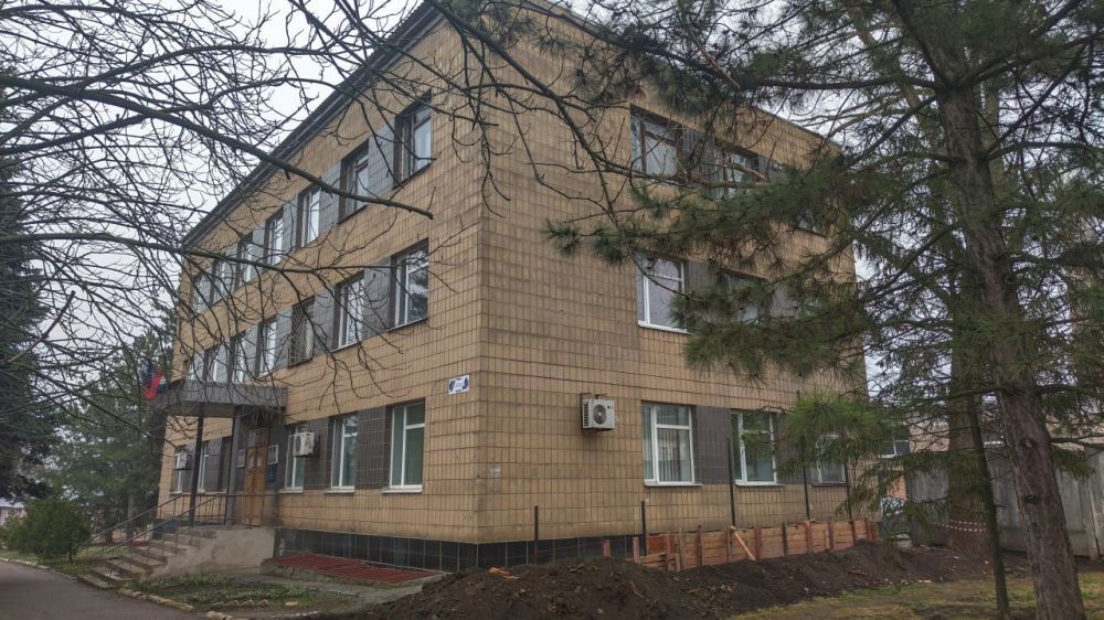 Николай Михайлов: При поддержке Бурятии началось обустройство пандуса для посетителей старобешевского филиала фонда «Защитники Отечества» Николай Михайлов: При поддержке Бурятии началось обустройство пандуса для посетителей старобешевского филиала фонда «Защитники Отечества»