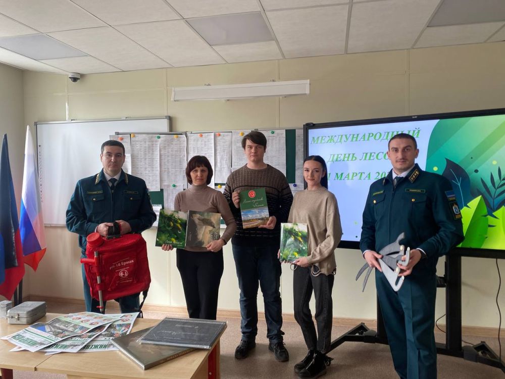 Ямальцы передали оборудование Волновахскому лесному колледжу Ямальцы передали оборудование Волновахскому лесному колледжу