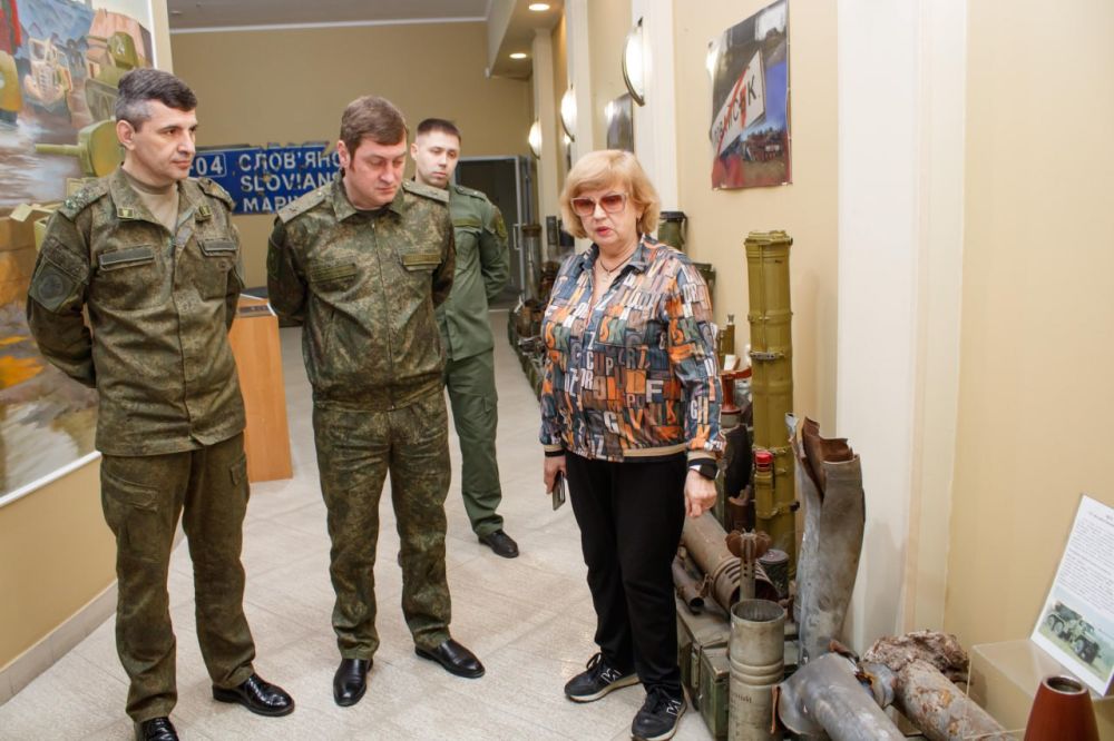 12345СУ СК России по ДНР заключено соглашение о сотрудничестве с Донецким республиканским краеведческим музеем 12345СУ СК России по ДНР заключено соглашение о сотрудничестве с Донецким республиканским краеведческим музеем