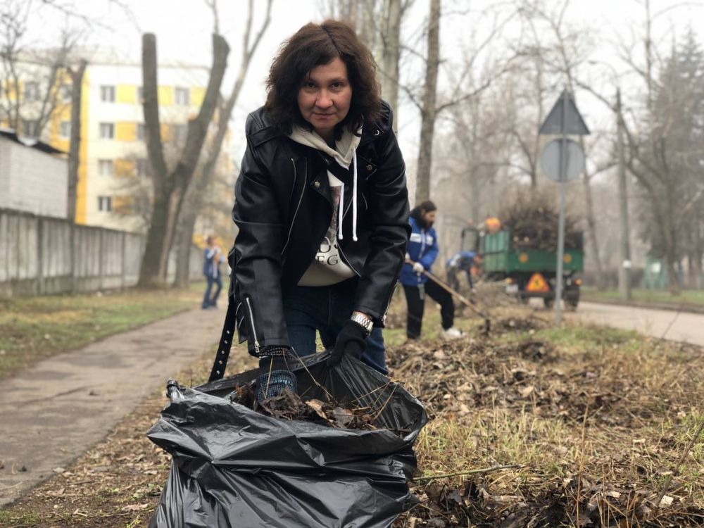 Елена Синецкая: Сегодня, 27 марта, в рамках проекта «Городская среда», реализуемого Всероссийской Политической Партией «Единая Россия», сотрудники Управы Калининского внутригородского района Администрации городского округа... Елена Синецкая: Сегодня, 27 марта, в рамках проекта «Городская среда», реализуемого Всероссийской Политической Партией «Единая Россия», сотрудники Управы Калининского внутригородского района Администрации городского округа...