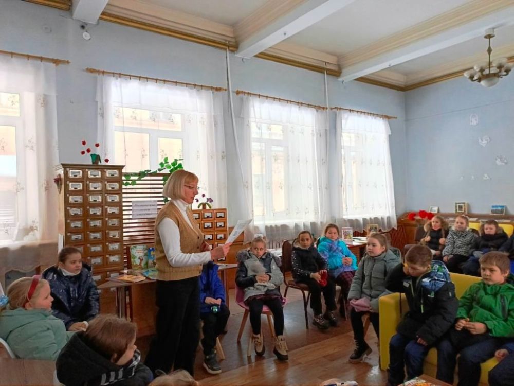 Экскурсия – знакомство. Посвящение первоклассников в читатели Экскурсия – знакомство. Посвящение первоклассников в читатели