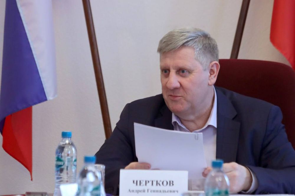 Андрей Чертков: Провел рабочее совещание с главами муниципалитетов Андрей Чертков: Провел рабочее совещание с главами муниципалитетов
