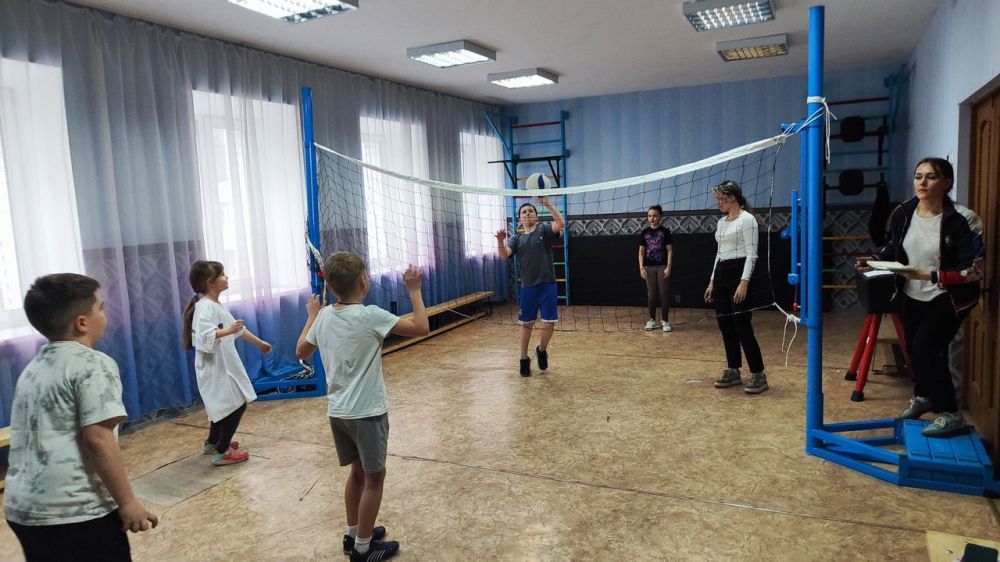 В школе Ждановки прошли соревнования по пионерболу В школе Ждановки прошли соревнования по пионерболу