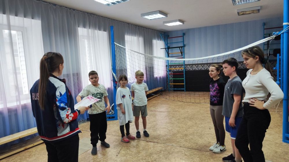 В школе Ждановки прошли соревнования по пионерболу В школе Ждановки прошли соревнования по пионерболу
