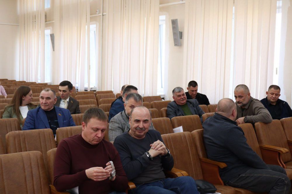 Александр Подгорный: Приняла участие в совместном заседании постоянных комитетов Макеевского городского совета Донецкой Народной Республики Александр Подгорный: Приняла участие в совместном заседании постоянных комитетов Макеевского городского совета Донецкой Народной Республики