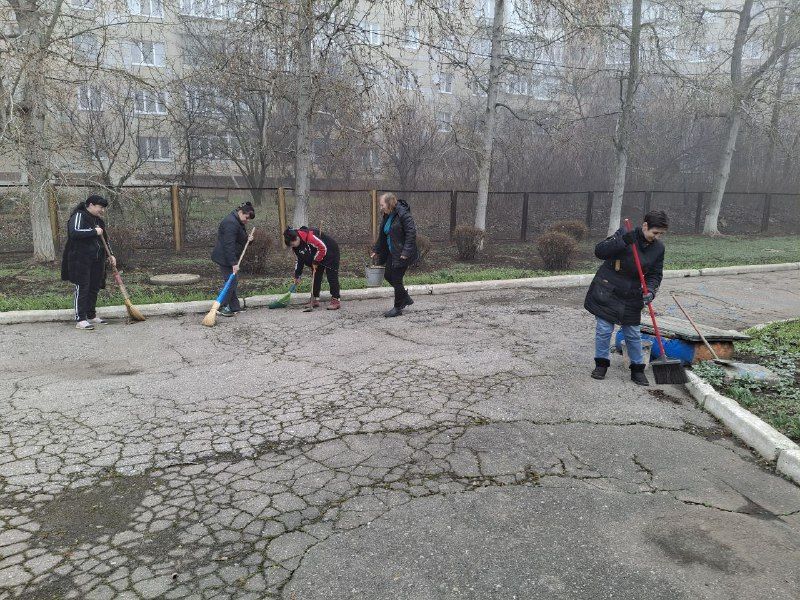 Юрий Будрин: Сегодня, 27.03.2025, в рамках проекта «Городская среда», реализуемого Всероссийской политической партией Единая Россия сотрудники МБУ ДО "Школа искусств № 5 г. Донецка", МБУ ДО "Школа искусств № 7 г. Донецка"... Юрий Будрин: Сегодня, 27.03.2025, в рамках проекта «Городская среда», реализуемого Всероссийской политической партией Единая Россия сотрудники МБУ ДО "Школа искусств № 5 г. Донецка", МБУ ДО "Школа искусств № 7 г. Донецка"...