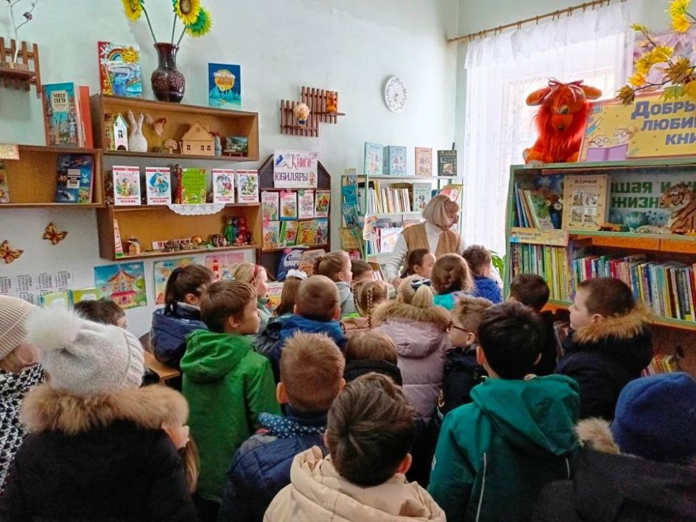 Экскурсия – знакомство. Посвящение первоклассников в читатели Экскурсия – знакомство. Посвящение первоклассников в читатели