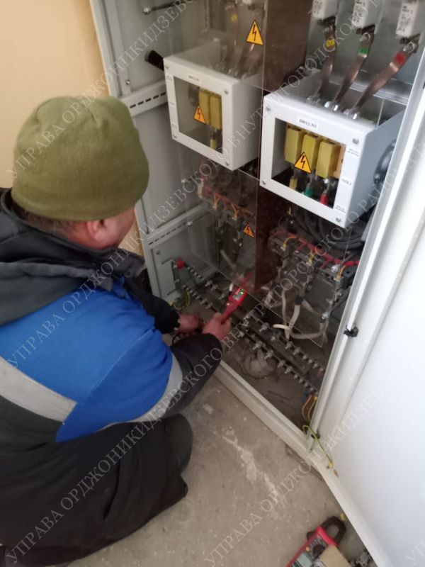 Коммунальные службы продолжают свою работу по поддержанию порядка на территории Орджоникидзевского района Коммунальные службы продолжают свою работу по поддержанию порядка на территории Орджоникидзевского района