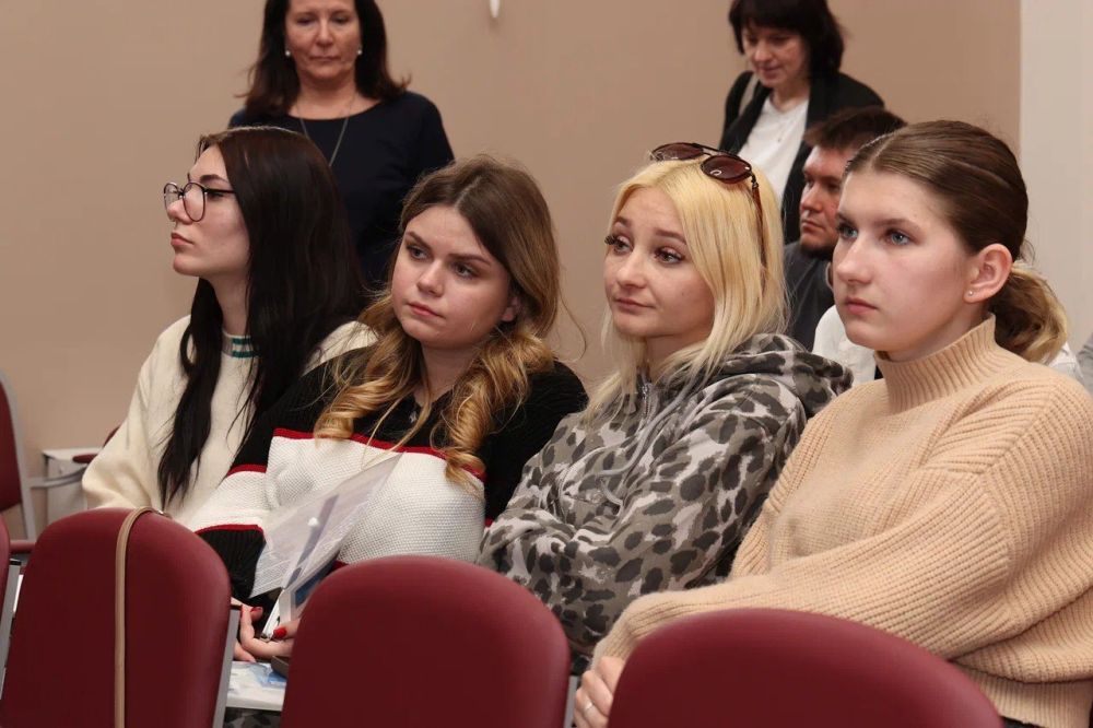 Педагоги Мариуполя повышают квалификацию в Петербурге Педагоги Мариуполя повышают квалификацию в Петербурге