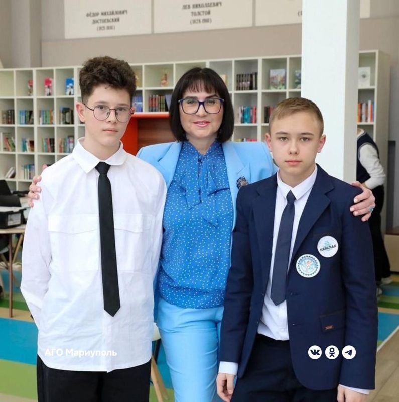 Учащиеся мариупольской школы «Невская» достойно представили Республику на Международном образовательном форуме Учащиеся мариупольской школы «Невская» достойно представили Республику на Международном образовательном форуме