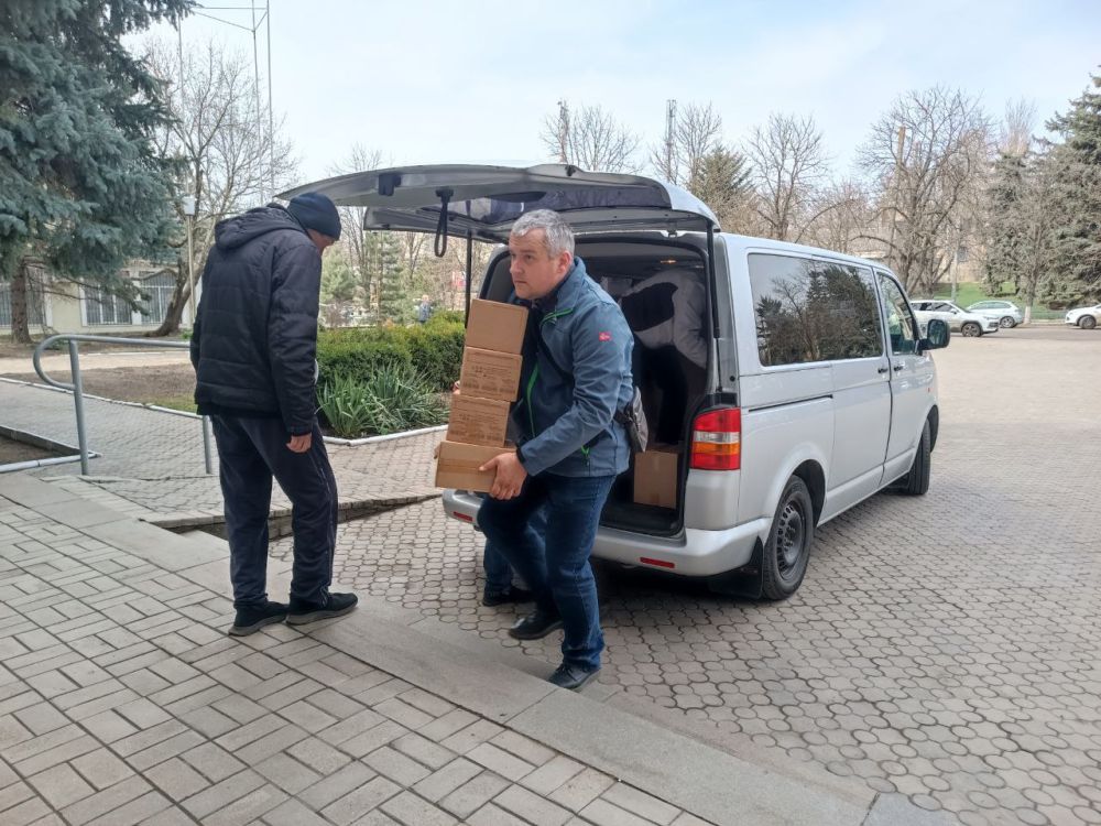 Сергей Юзвинкевич: Володарский муниципальный округ вновь стал местом встречи, приняв в своих стенах Харченко А. Л., начальника отдела по взаимодействию со средствами массовой информации администрации муниципального... Сергей Юзвинкевич: Володарский муниципальный округ вновь стал местом встречи, приняв в своих стенах Харченко А. Л., начальника отдела по взаимодействию со средствами массовой информации администрации муниципального...
