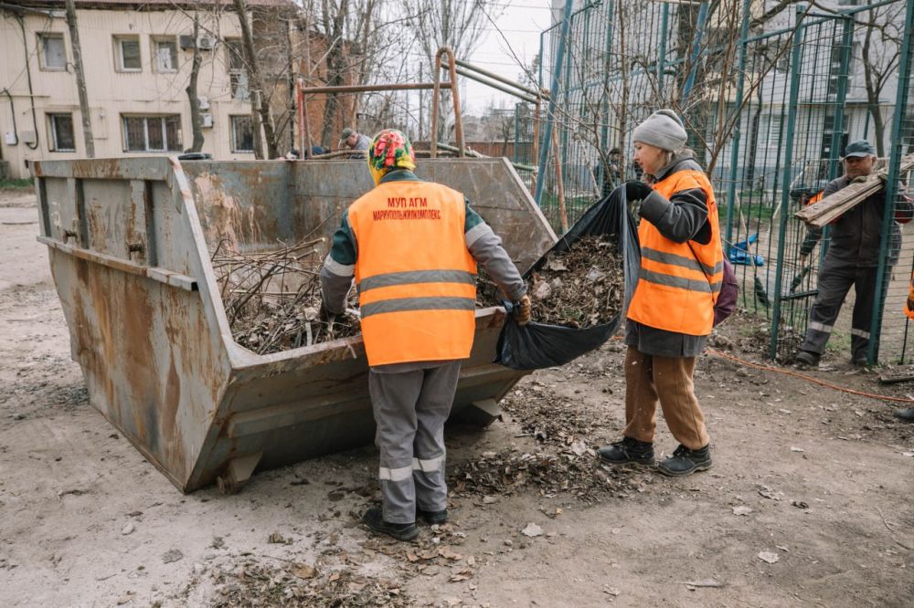 Олег Моргун: Несколько слов по итогам общегородского субботника, который провели сегодня во всех внутригородских районах и терсекторах округа Олег Моргун: Несколько слов по итогам общегородского субботника, который провели сегодня во всех внутригородских районах и терсекторах округа