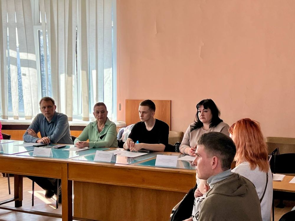 Татьяна Копылова: В Управе Ворошиловского района состоялось заседание комиссии по делам несовершеннолетних и защите их прав Татьяна Копылова: В Управе Ворошиловского района состоялось заседание комиссии по делам несовершеннолетних и защите их прав