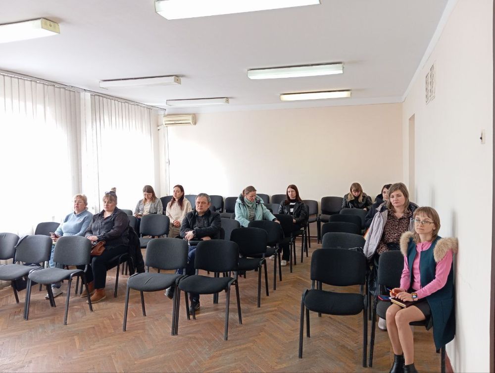28 марта заместитель руководителя Управы Горняцкого внутригородского района Администрации городского округа Макеевка ДНР Октябрина Иваненко провела встречу с секретарями первичных общественных организаций 28 марта заместитель руководителя Управы Горняцкого внутригородского района Администрации городского округа Макеевка ДНР Октябрина Иваненко провела встречу с секретарями первичных общественных организаций