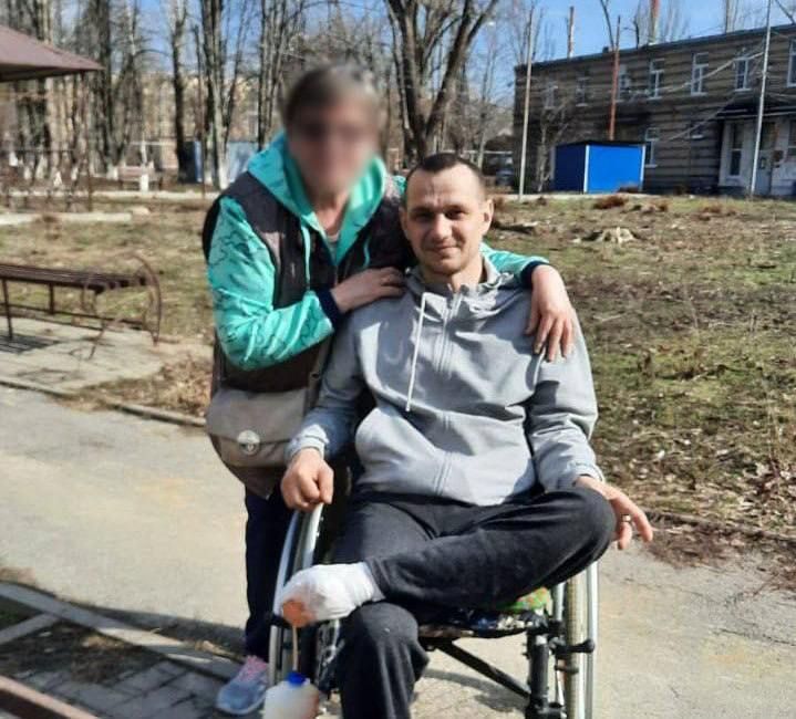Супружеская пара из Донбасса два месяца прятала от ВСУ раненого российского военного у себя в подвале Супружеская пара из Донбасса два месяца прятала от ВСУ раненого российского военного у себя в подвале