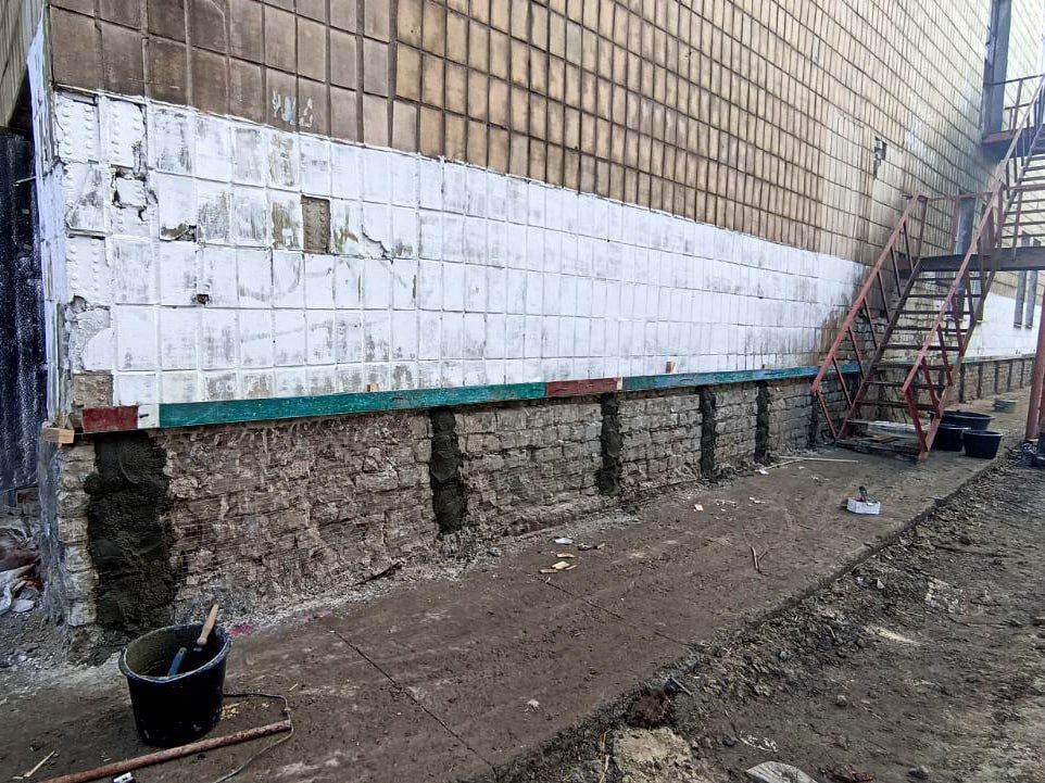 В Кировском продолжается ремонт культурно-досугового комплекса В Кировском продолжается ремонт культурно-досугового комплекса