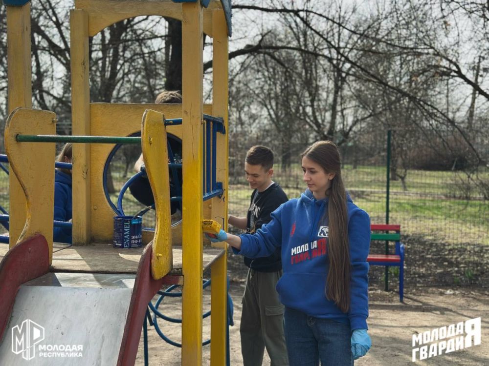 Старобешевский штаб Молодёжки преображает парк Старобешевский штаб Молодёжки преображает парк