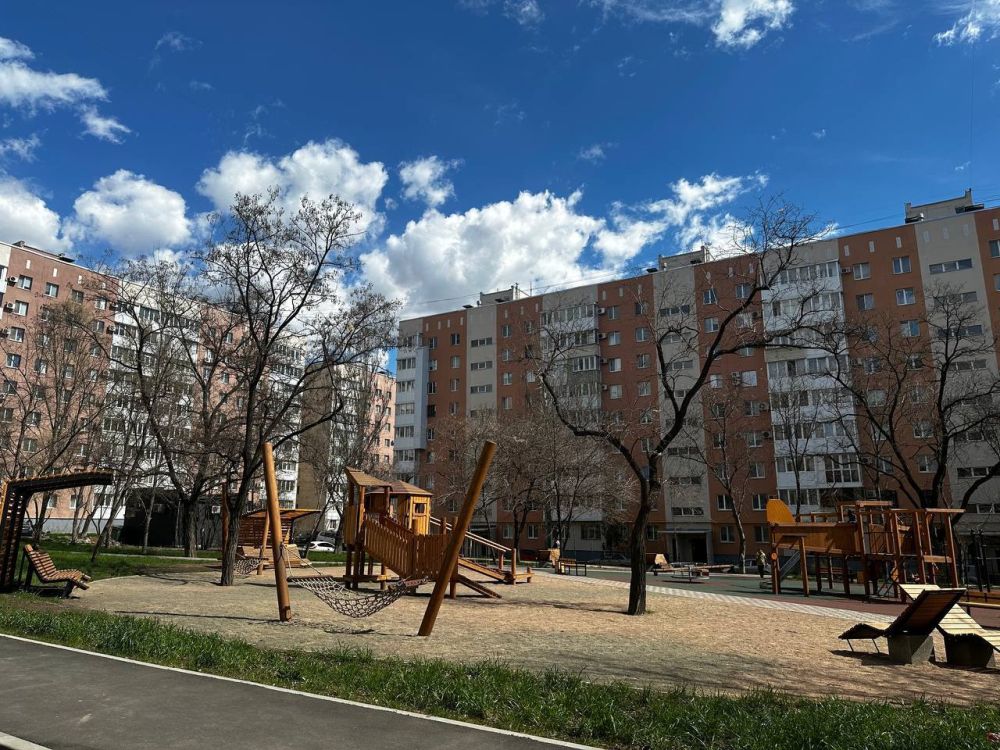 На проспекте Ленина снова светятся окна На проспекте Ленина снова светятся окна