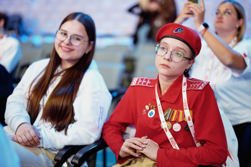 «Как молодёжные движения формируют Россию завтрашнего дня»? «Как молодёжные движения формируют Россию завтрашнего дня»?