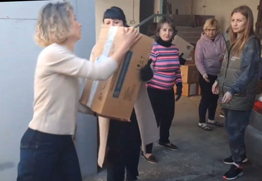 Добрые дела. Гуманитарная миссия в город Дебальцево успешно выполнена Добрые дела. Гуманитарная миссия в город Дебальцево успешно выполнена
