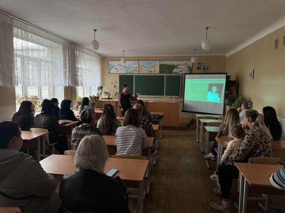 В школе Ждановки прошел «День открытых дверей» В школе Ждановки прошел «День открытых дверей»
