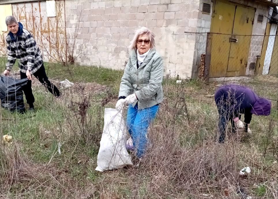 Иван Адамец: Жители Куйбышевского района также активно участвуют в субботнике Иван Адамец: Жители Куйбышевского района также активно участвуют в субботнике