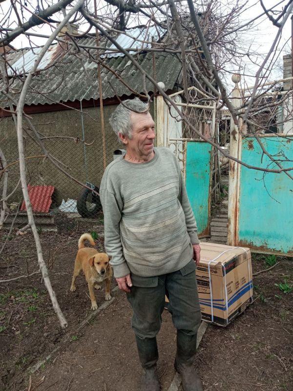 Глава Волновахского муниципального округа, Константин Зинченко встретился с жителями села Никольское на территории Свято-Успенского Николо-Васильевского монастыря Глава Волновахского муниципального округа, Константин Зинченко встретился с жителями села Никольское на территории Свято-Успенского Николо-Васильевского монастыря