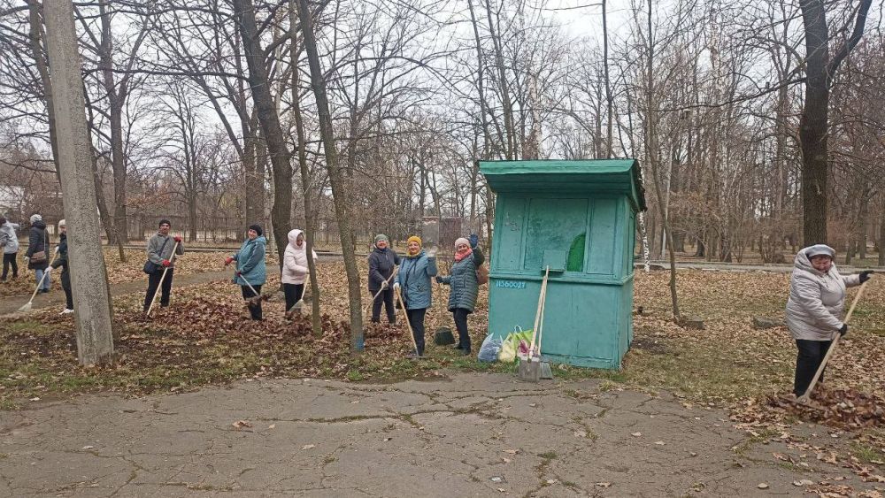 Виктория Жукова: Коллектив культурных работников, точнее работников культуры, навел порядки в парке Чехова! Вы большие умнички! Спасибо за Вашу активную гражданскую позицию! Виктория Жукова: Коллектив культурных работников, точнее работников культуры, навел порядки в парке Чехова! Вы большие умнички! Спасибо за Вашу активную гражданскую позицию!