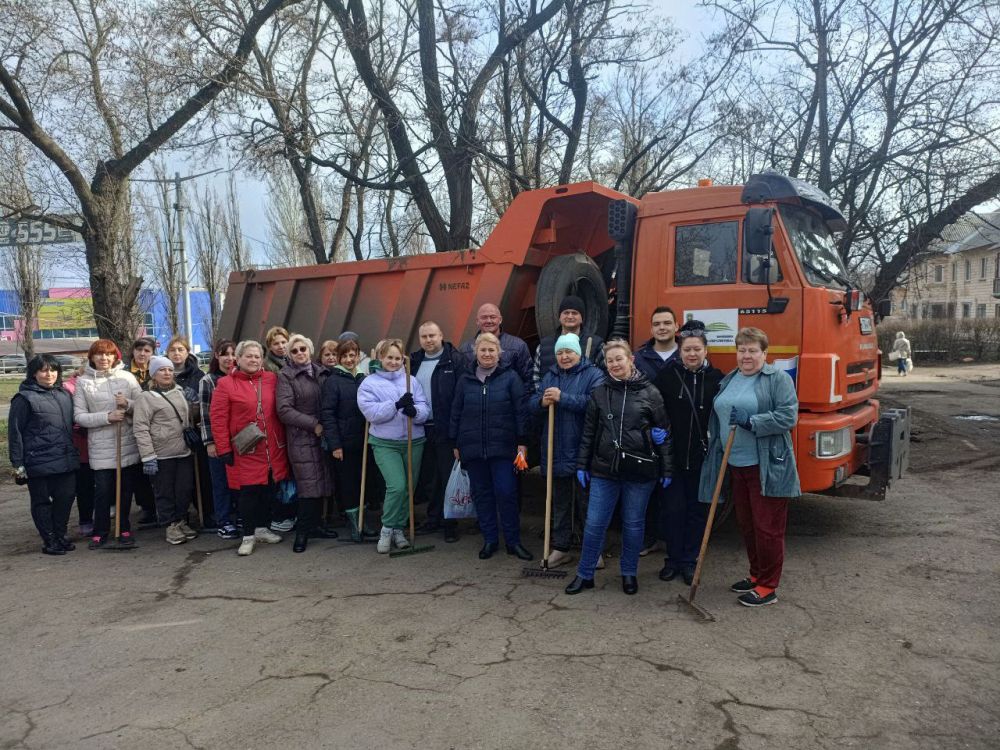 Владислав Ключаров: Сегодня состоялся очередной городской субботник Владислав Ключаров: Сегодня состоялся очередной городской субботник