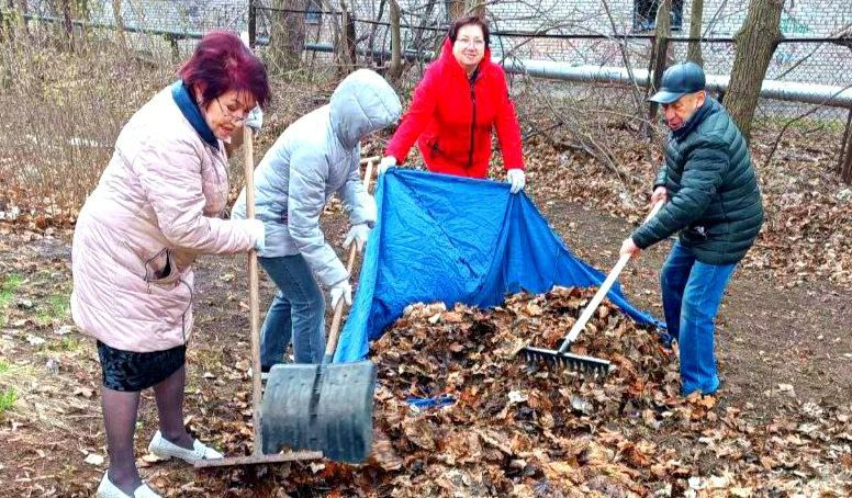 СУББОТНИК. Сегодня, депутаты Донецкого городского совета в рамках проекта "Городская среда" присоединились к общегородскому субботнику СУББОТНИК. Сегодня, депутаты Донецкого городского совета в рамках проекта "Городская среда" присоединились к общегородскому субботнику