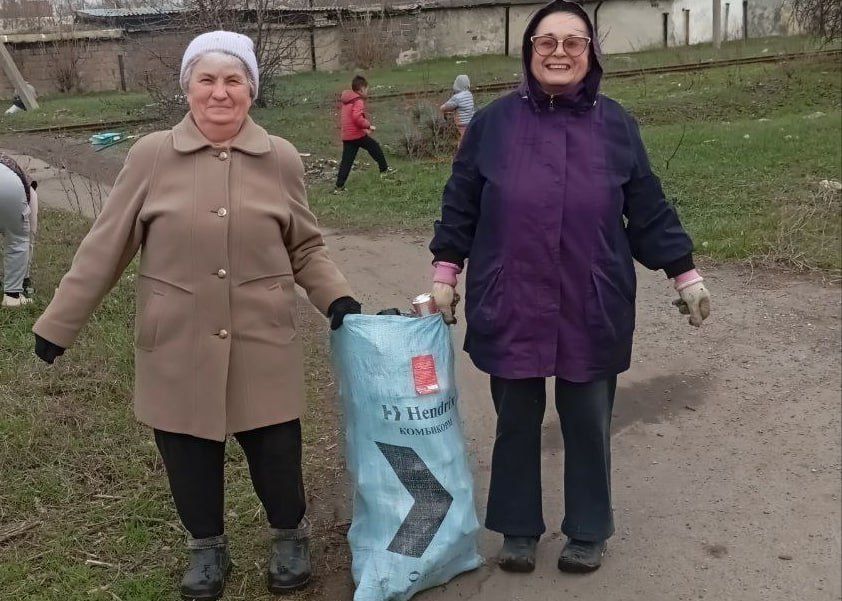 Иван Адамец: Жители Куйбышевского района также активно участвуют в субботнике Иван Адамец: Жители Куйбышевского района также активно участвуют в субботнике
