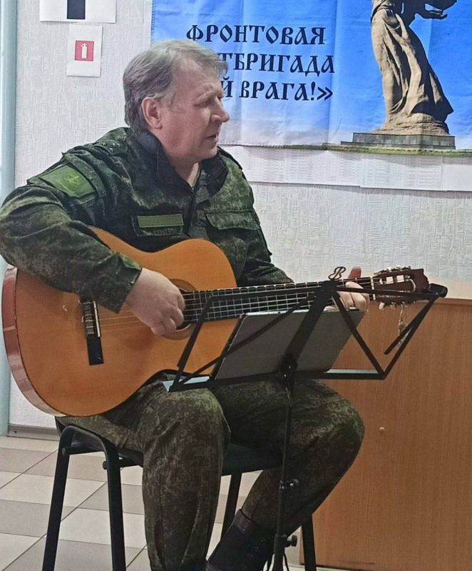 Дружбой города сильны. На протяжении двух лет женский клуб «Вектор жизни – работа для СВОих» в городах Дебальцево и Челябинске сотрудничают не только по вопросам трудоустройства участников СВО и членов их семей Дружбой города сильны. На протяжении двух лет женский клуб «Вектор жизни – работа для СВОих» в городах Дебальцево и Челябинске сотрудничают не только по вопросам трудоустройства участников СВО и членов их семей