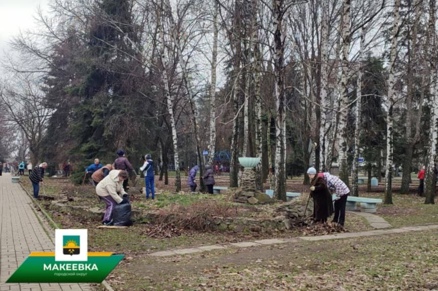 В Советском внутригородском районе состоялся общегородской субботник В Советском внутригородском районе состоялся общегородской субботник