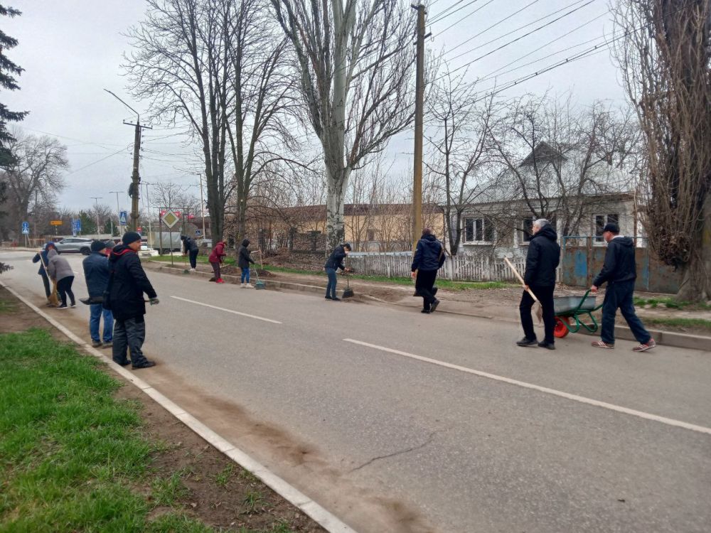 Наталья Великодная: Третью субботу подряд в нашем округе проходит субботник по благоустройству закрепленных территорий Наталья Великодная: Третью субботу подряд в нашем округе проходит субботник по благоустройству закрепленных территорий