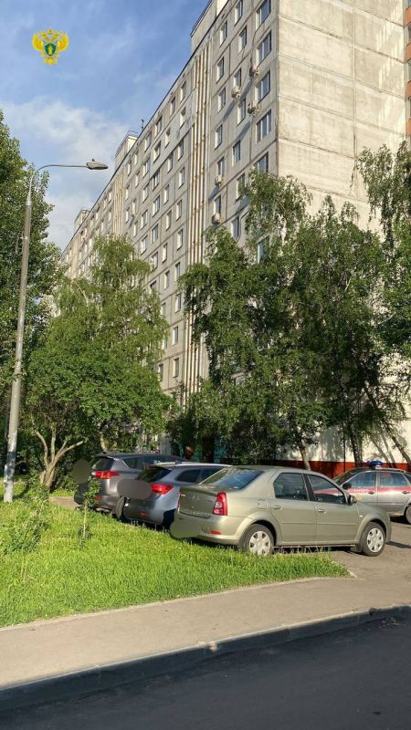 Стрелок из Бибирево, открывший огонь из окна квартиры по прохожим и электробусу, получил 4 года и 6 месяцев колонии Стрелок из Бибирево, открывший огонь из окна квартиры по прохожим и электробусу, получил 4 года и 6 месяцев колонии