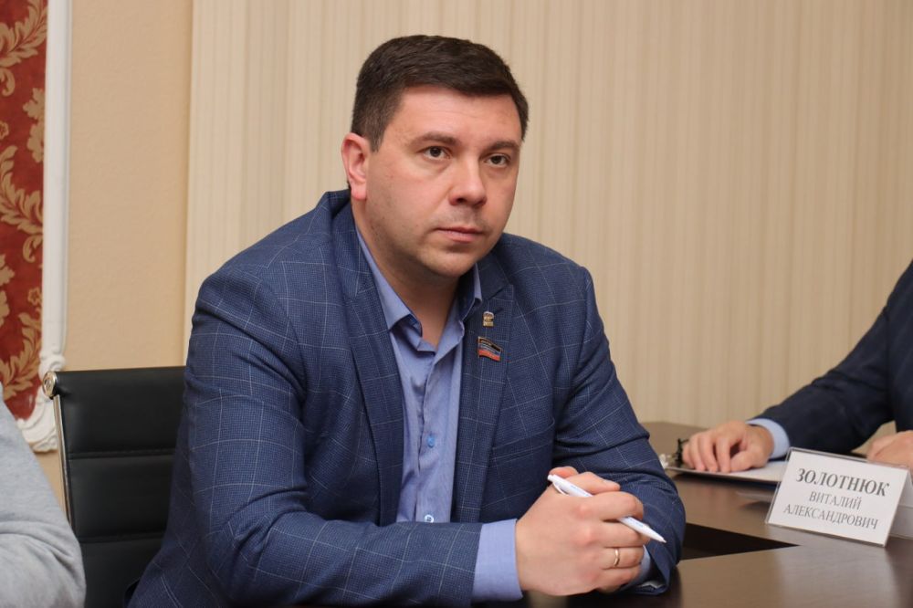 В Народном Совете обсудили меры поддержки работников коммунальной сферы В Народном Совете обсудили меры поддержки работников коммунальной сферы
