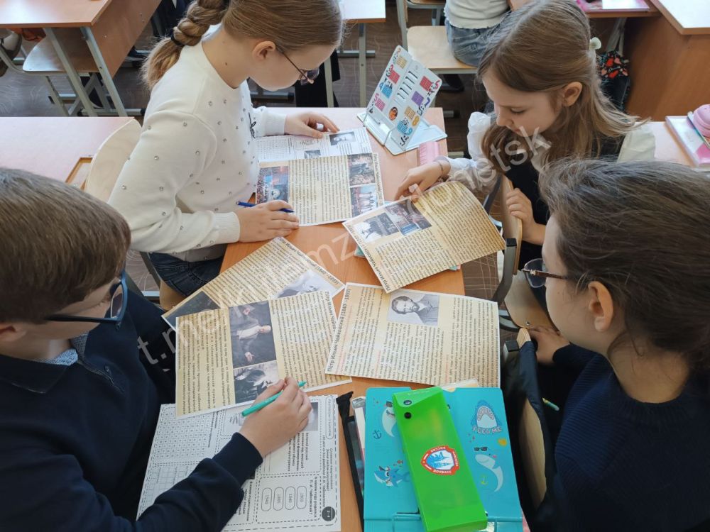 31 марта в донецких школах состоялось внеурочное занятие «Разговоры о важном», которое приурочено к 185-летию со дня рождения великого русского композитора Петра Ильича Чайковского 31 марта в донецких школах состоялось внеурочное занятие «Разговоры о важном», которое приурочено к 185-летию со дня рождения великого русского композитора Петра Ильича Чайковского