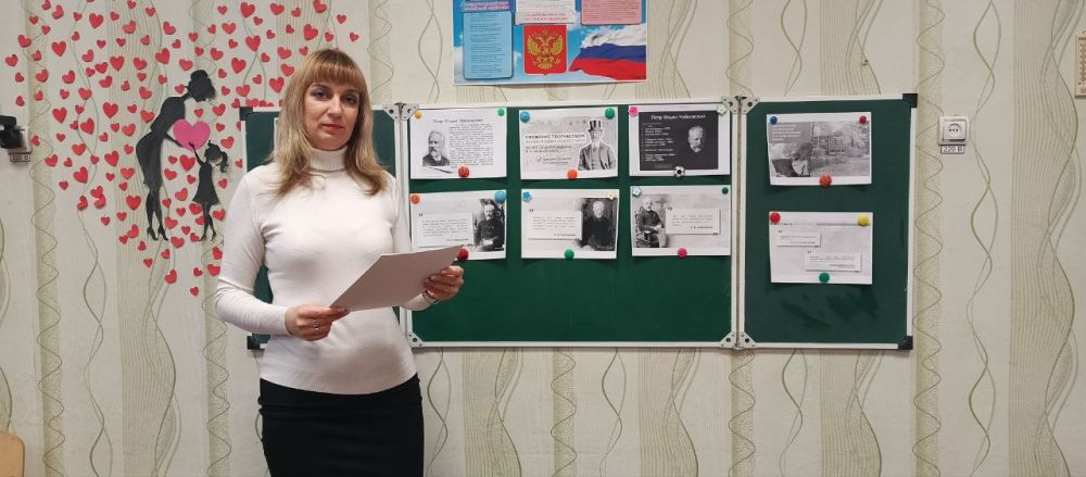31 марта в ГБОУ «Мироновская школа № 10 г.о. Дебальцево» состоялась традиционная линейка, на которой был исполнен гимн Российской Федерации и Донецкой Народной Республики 31 марта в ГБОУ «Мироновская школа № 10 г.о. Дебальцево» состоялась традиционная линейка, на которой был исполнен гимн Российской Федерации и Донецкой Народной Республики