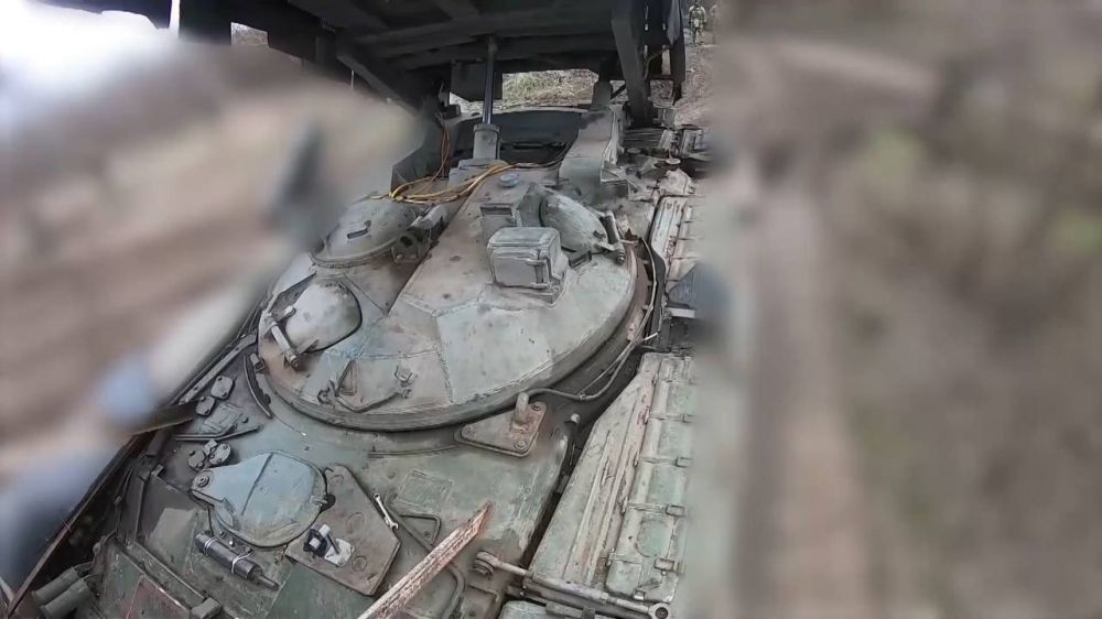 Боевая работа расчёта тяжёлой огнемётной системы ТОС-1А «Солнцепек» на Южно-Донецком направлении Боевая работа расчёта тяжёлой огнемётной системы ТОС-1А «Солнцепек» на Южно-Донецком направлении