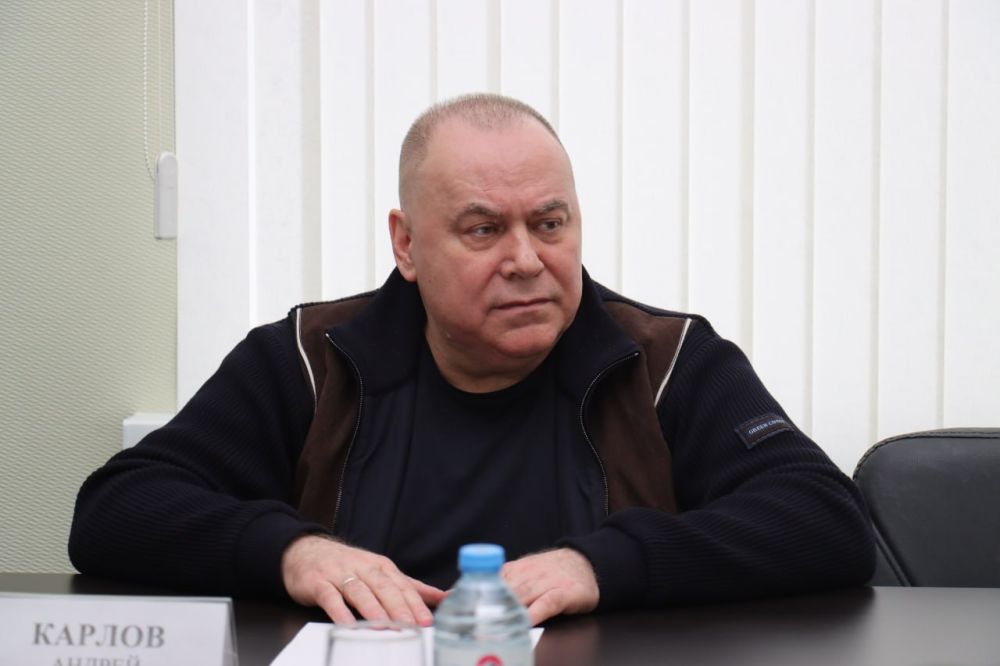 Константин Кузьмин: Встретился с гостями Республики – делегацией Свердловской области Константин Кузьмин: Встретился с гостями Республики – делегацией Свердловской области